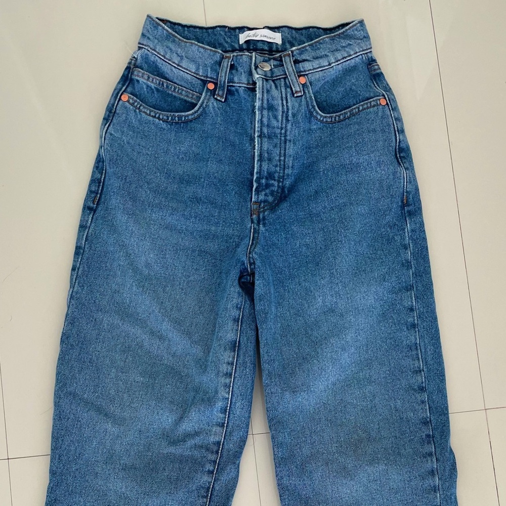 High Waisted Betro Simone Mom Jeans